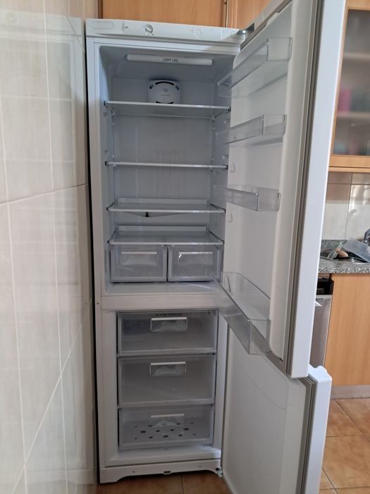 Frigorífico Hotpoint Ariston