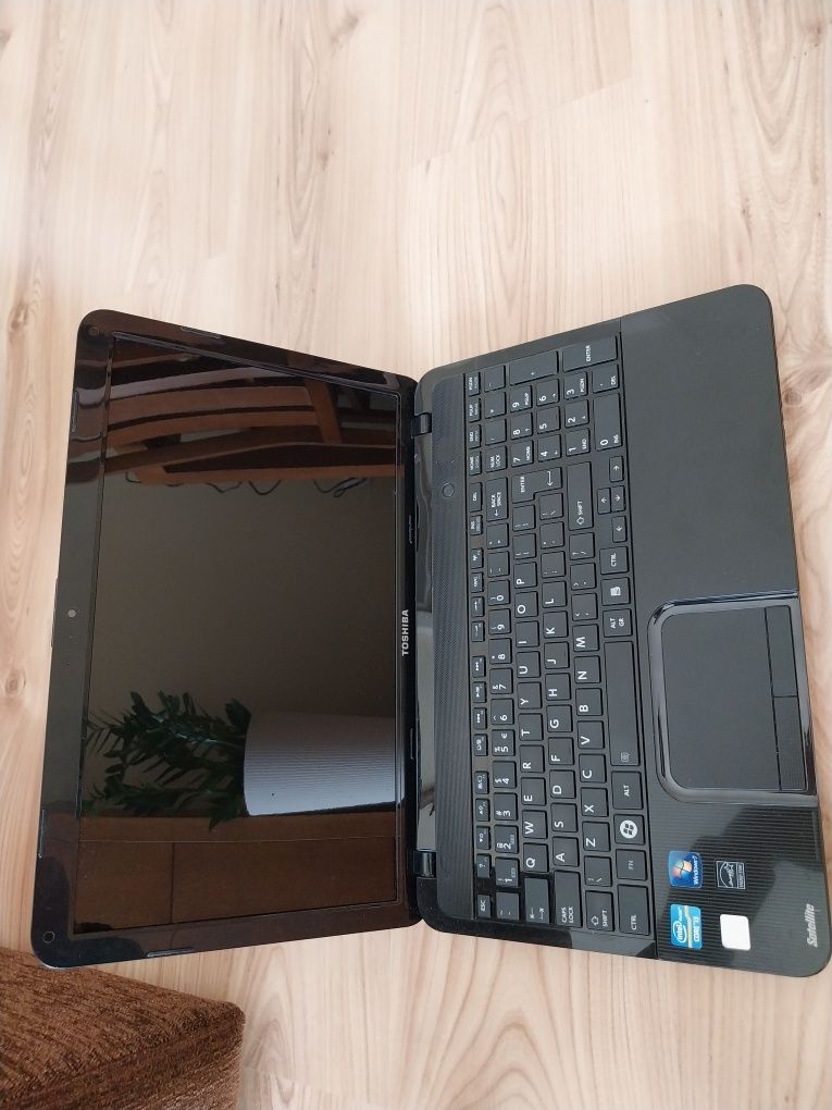 Laptop Toshiba Satellite L850-110