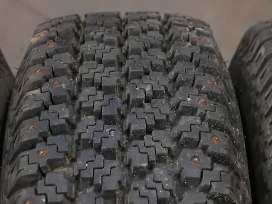 4x Nokian Hakkapeliitta Nr 09 165 sr15 86Q KOLCE 9,5mm
