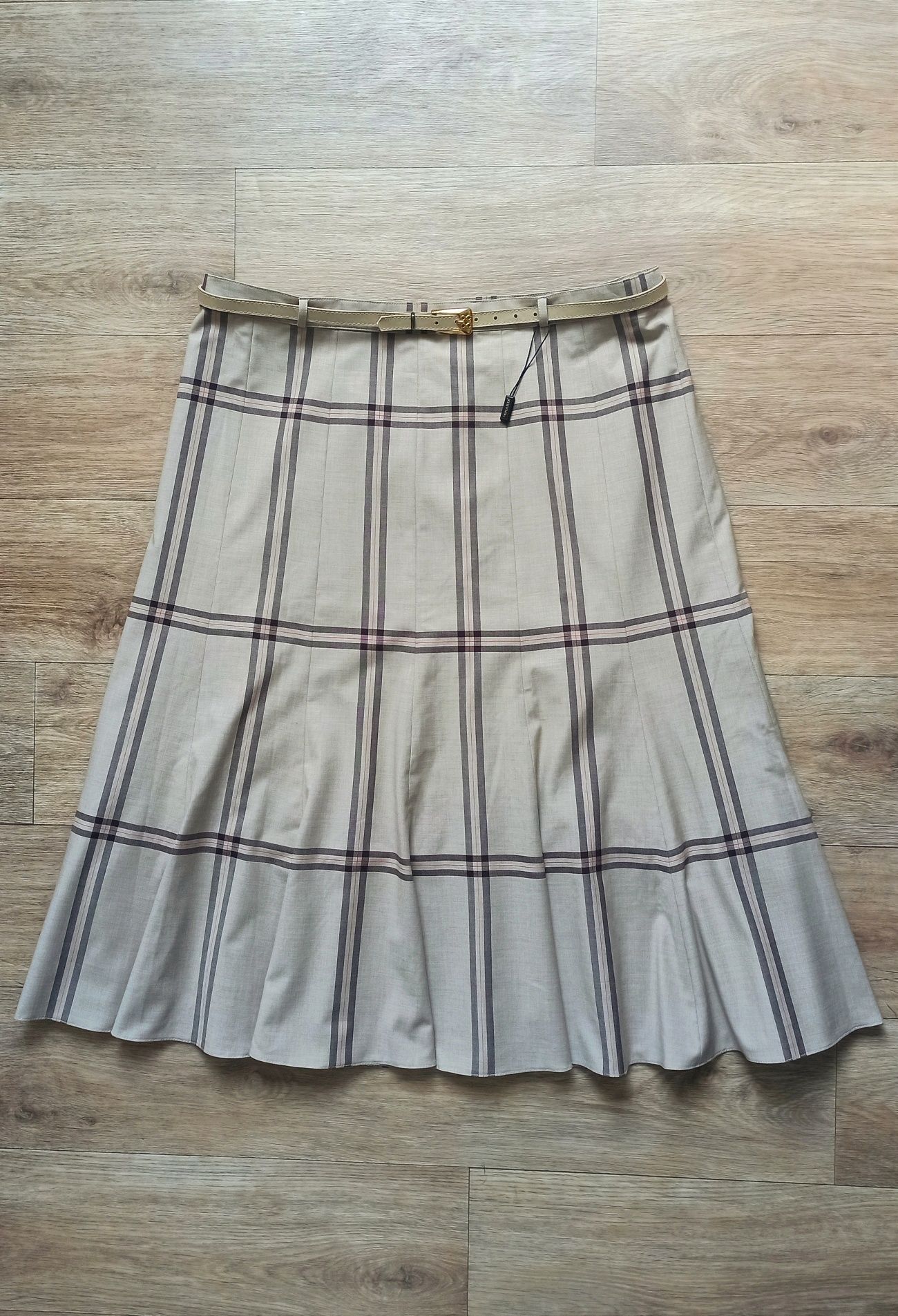 Спідниця з реміцем (принт Burberry)