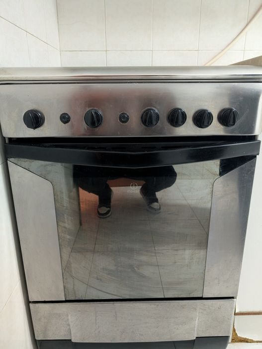 Fogão Indesit a gás