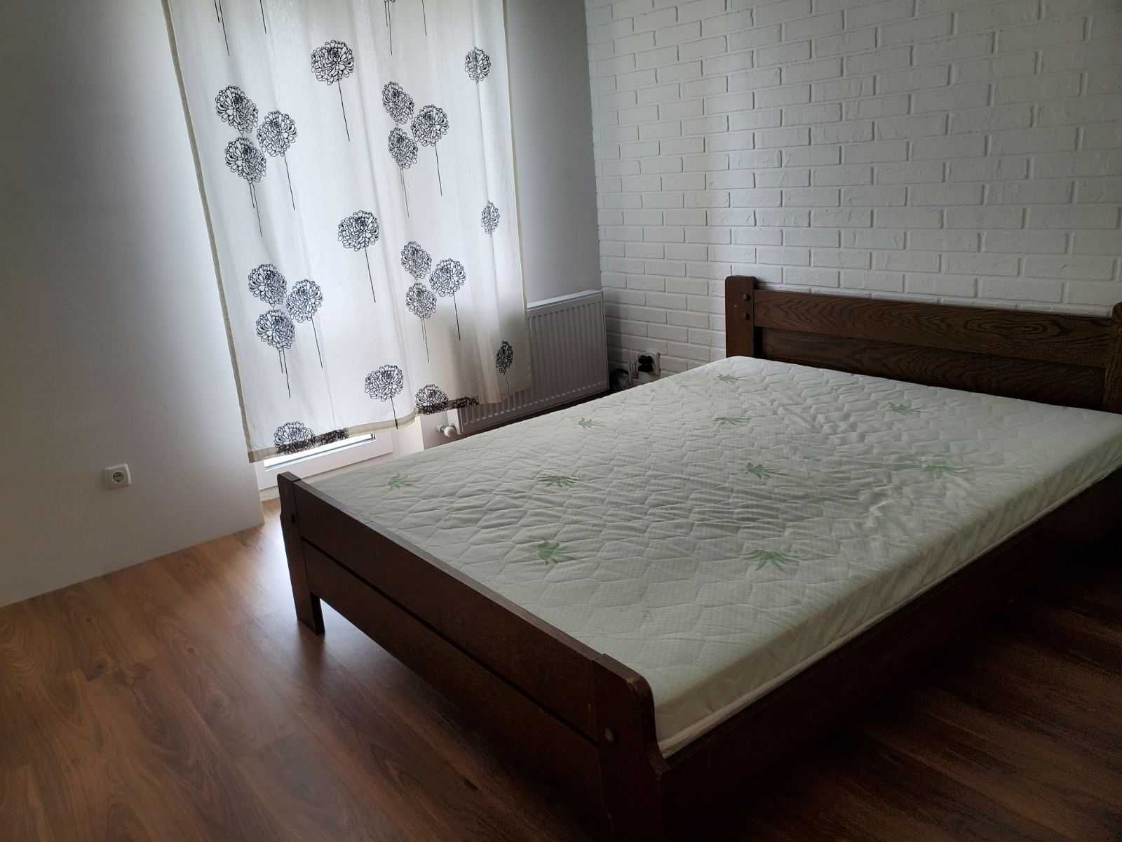 (7) Продам дуплекс в Пирогово 1143