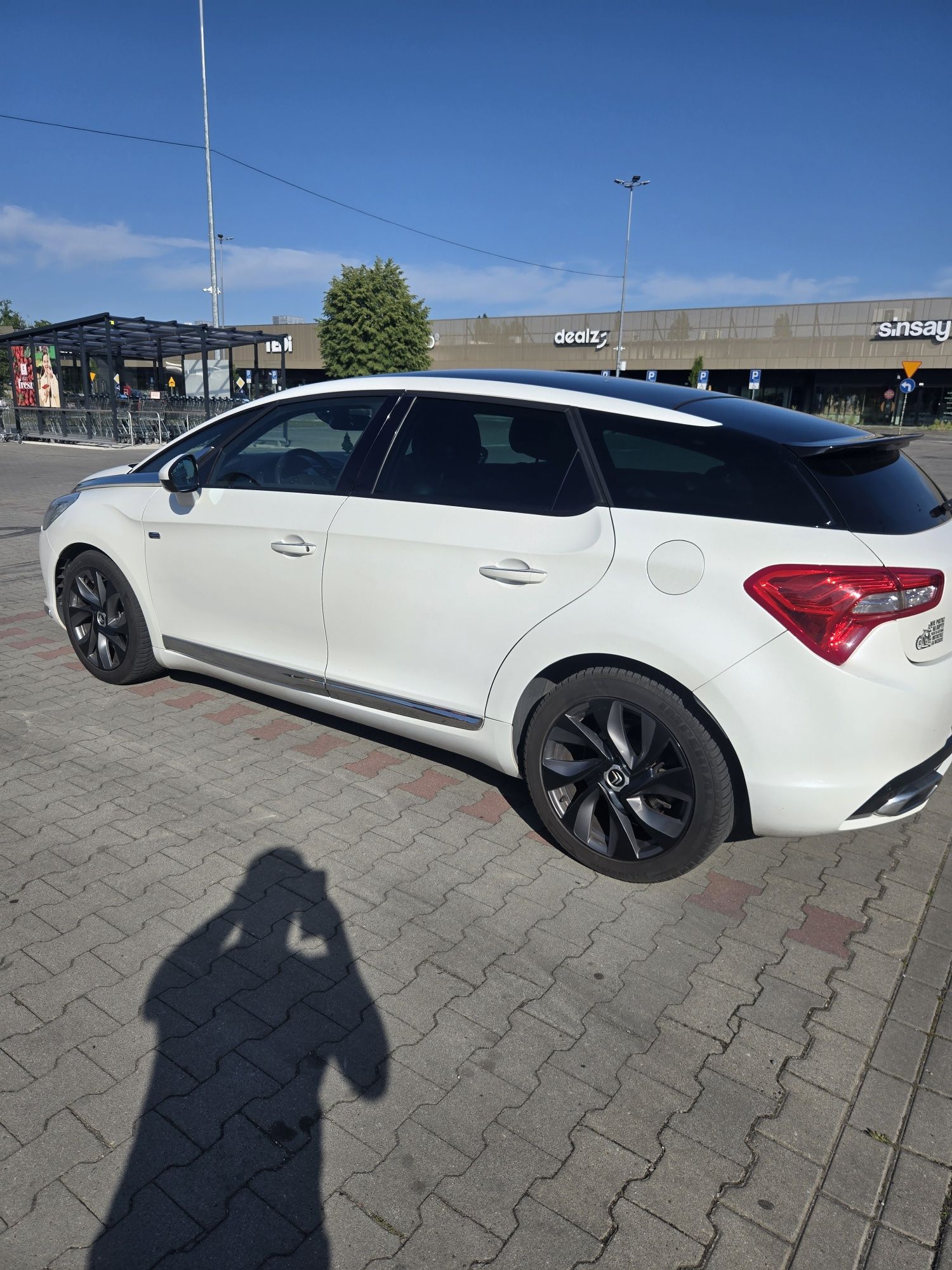 Citroen DS5 2.0 HDI Hybrid4. Android