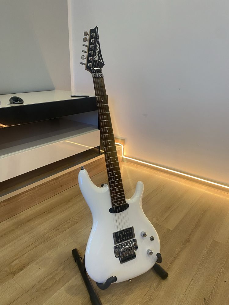 Ibanez js100 white