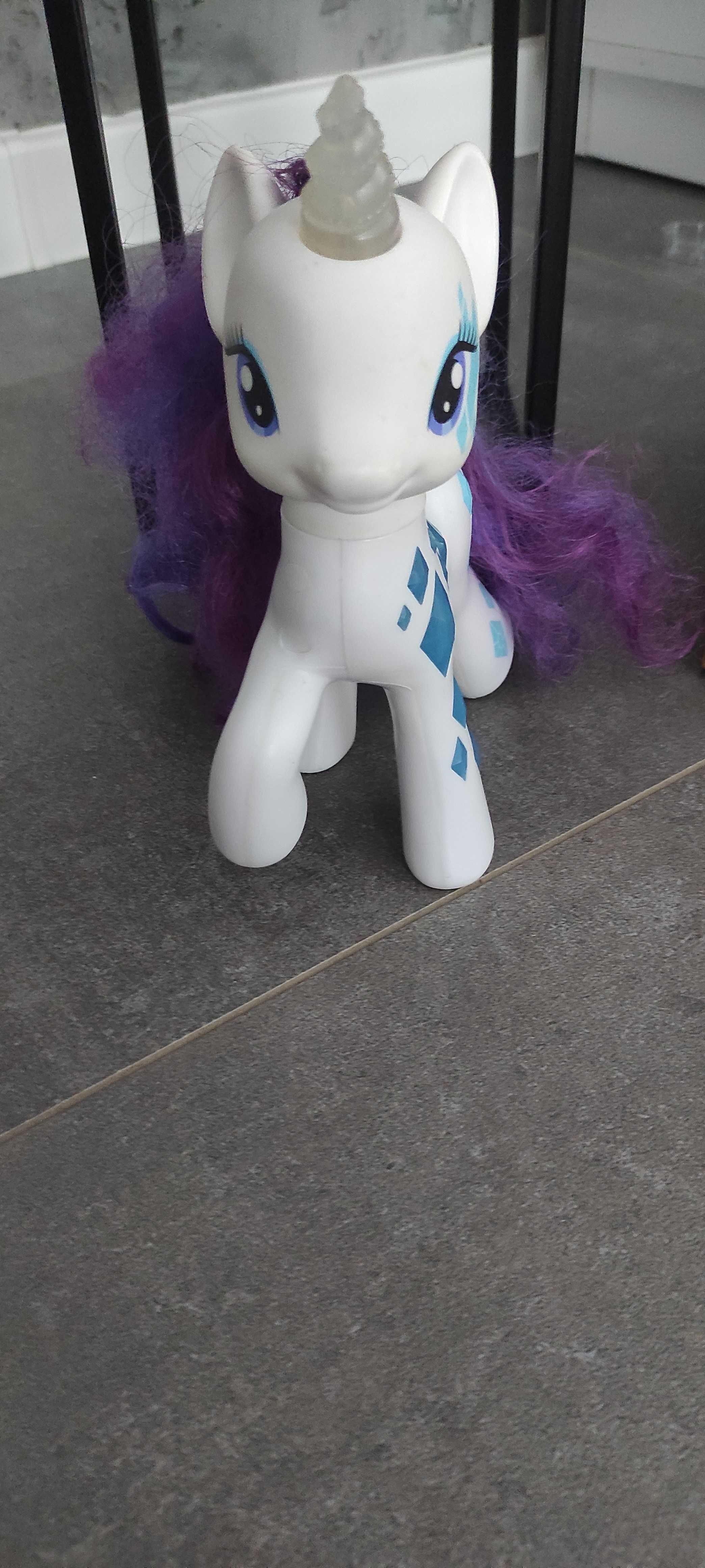 Hasbro My Little Pony świecąca Rarity