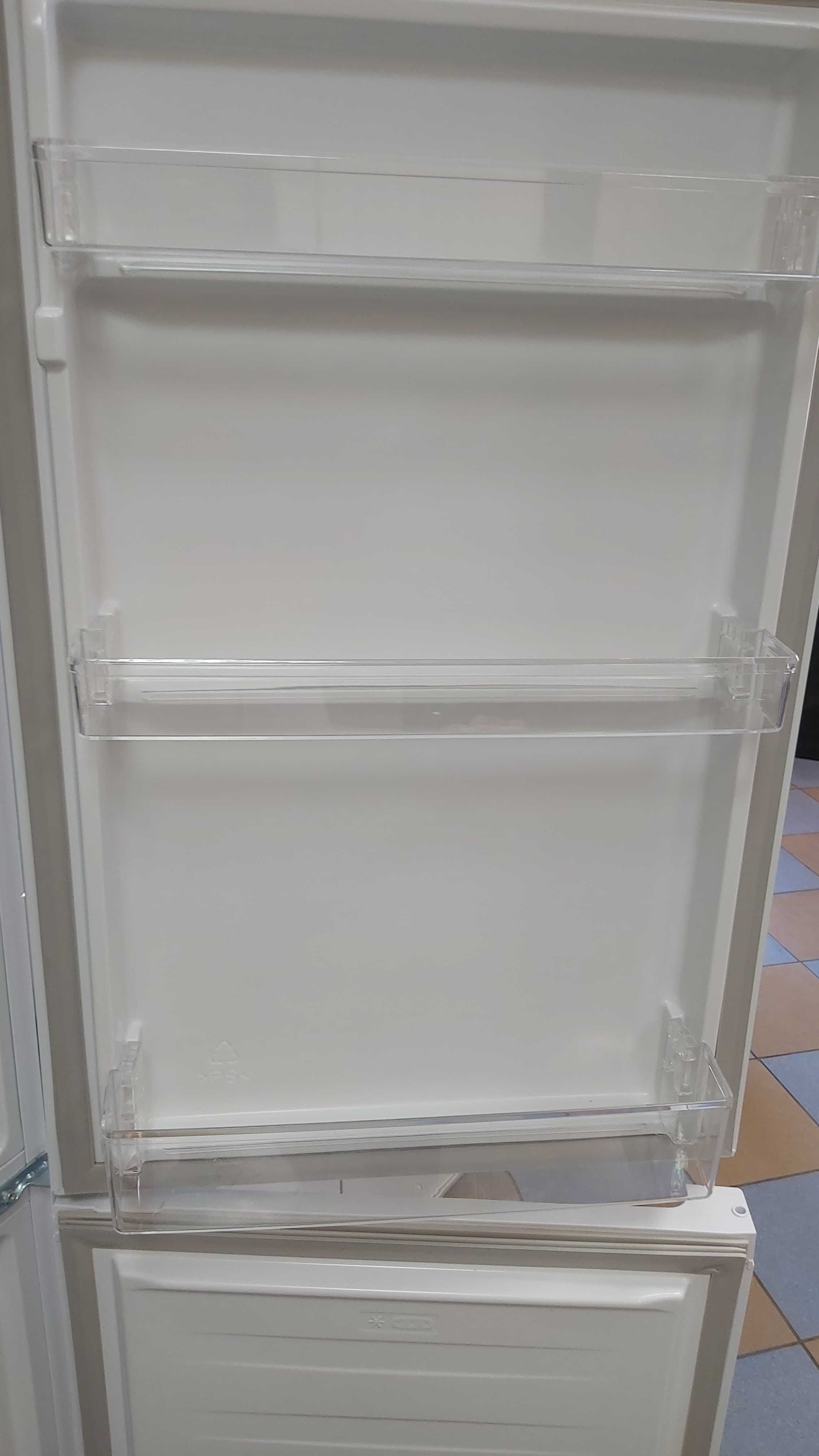 Lodówka GORENJE RK4161PW4N idealny stan