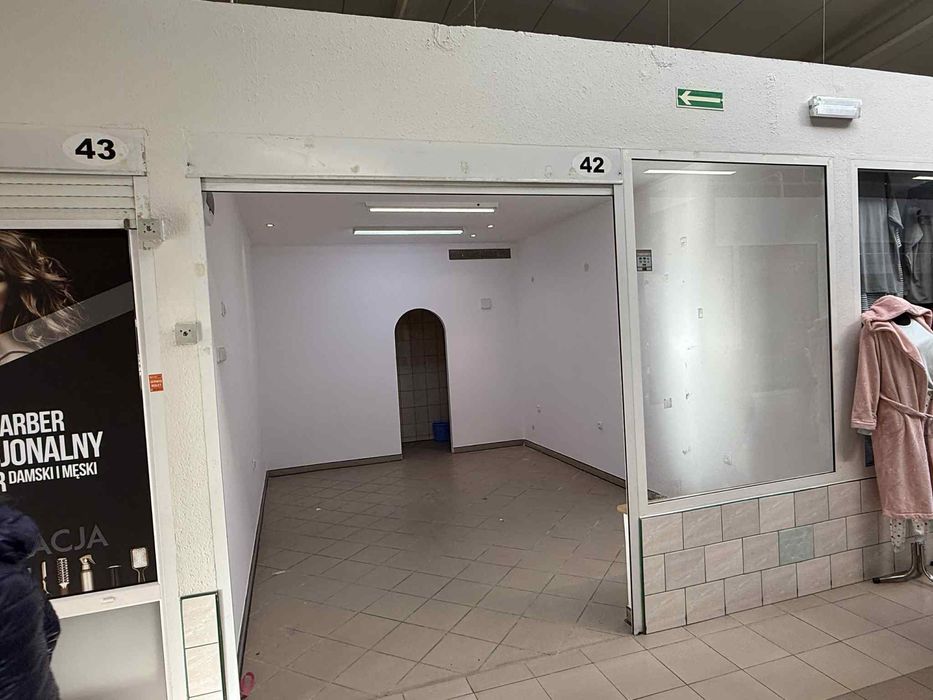 Lokal usługowo-handlowy BOX Hala Targowa Słupsk