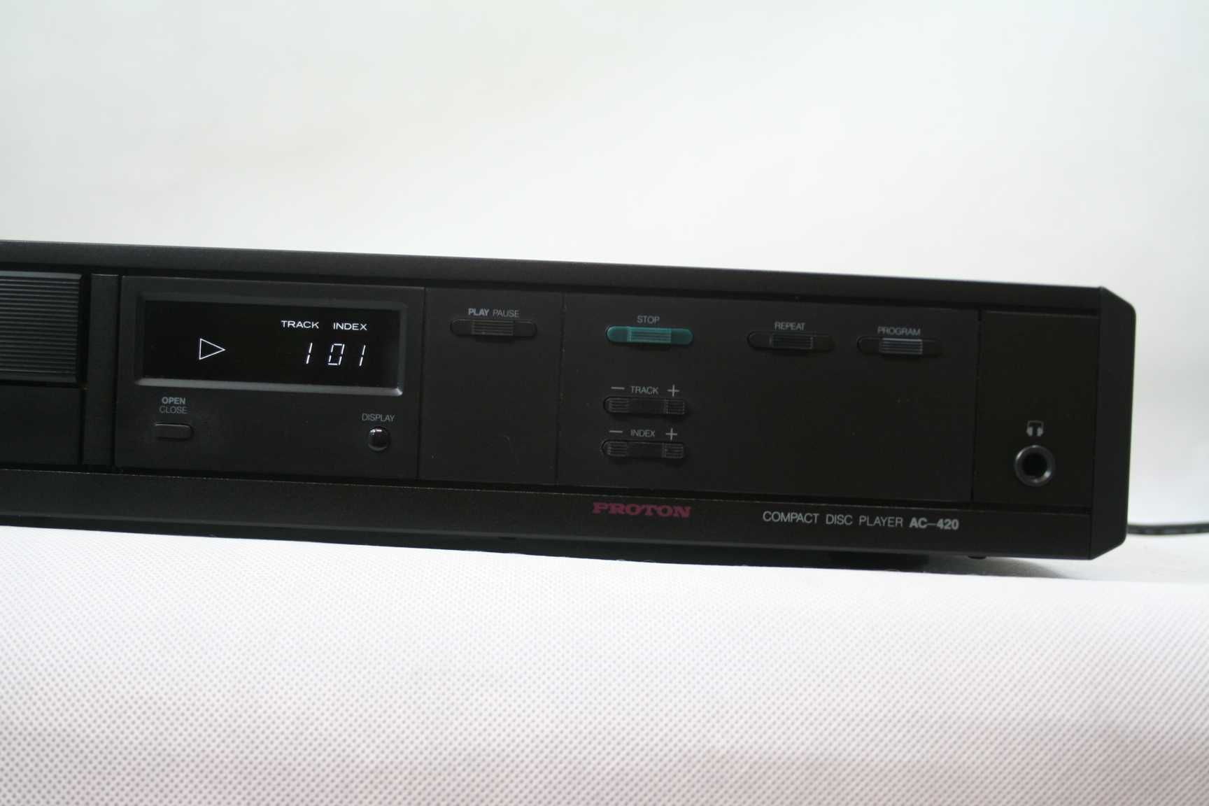 Odtwarzacz CD PROTON AC-420