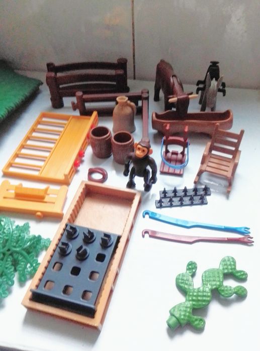Playmobil peças antigas.
