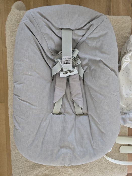 Stokke Tripp Trapp Newborn Set leżaczek + pokrowiec ochraniacz (dwustr