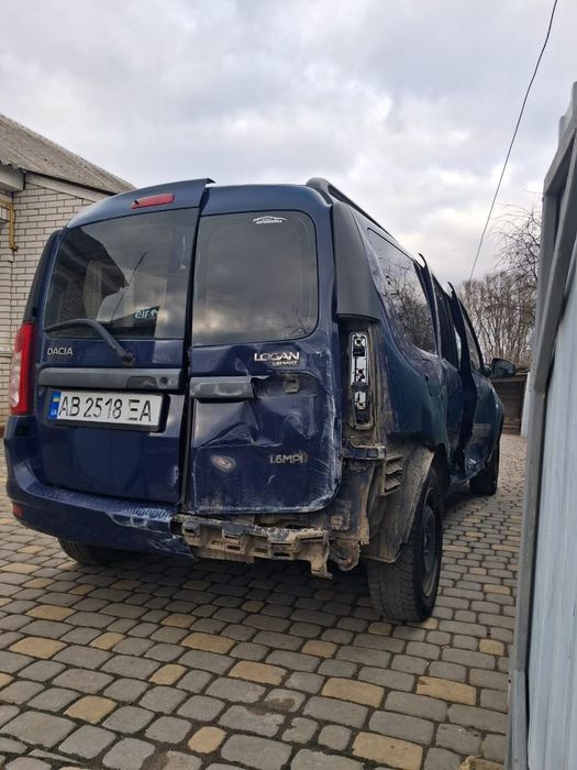 Дачія Логан 1,6 газ/бенз 2009 року