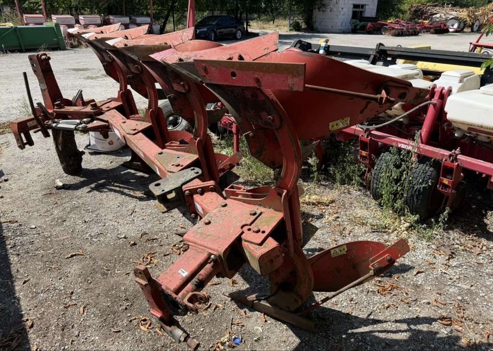 Плуг оборотний Alpler 3+1 , Плуг 4 корпусний