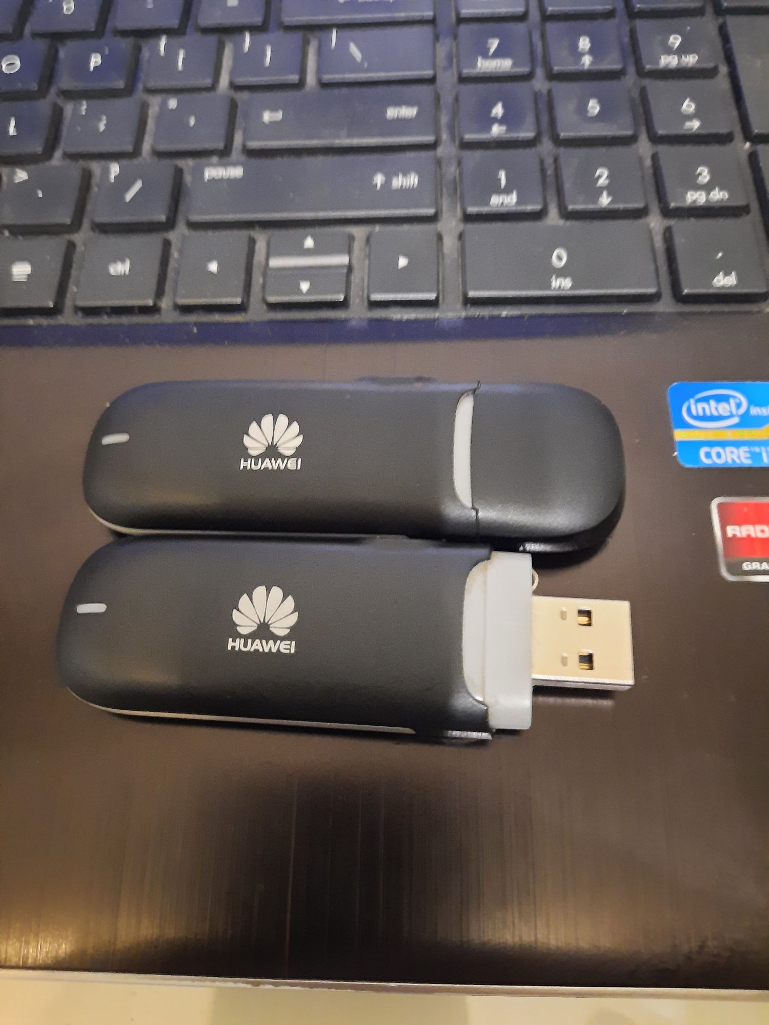 Modem Huawei USB , do internetu, posiada 2 sloty do karty SIM, karty p