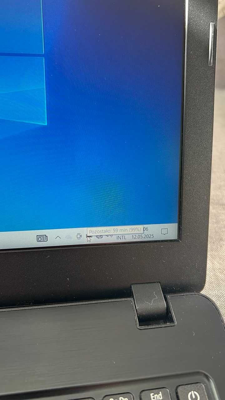 Sprzedam laptop Acer Aspire F5-573G