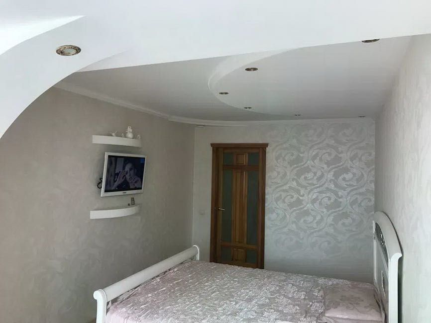 shev-03.Еврейская, высотка, с ремонтом и мебелью!