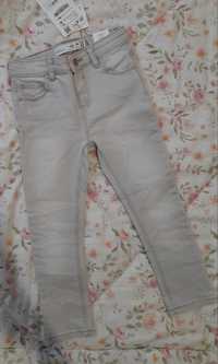 Zara Spodnie Jeans r.98
