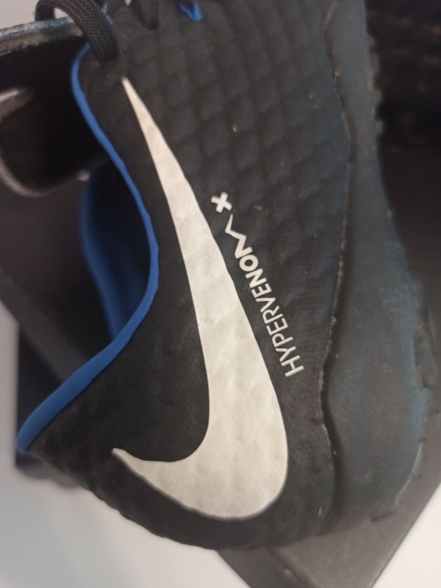 Buty turfy Nike Supernova X 38,5
