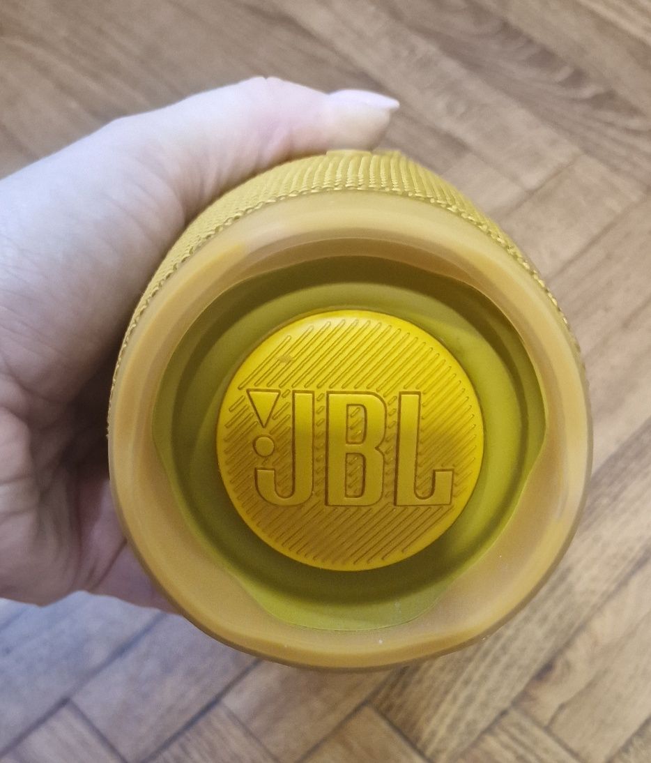 Głośnik bezprzewodowy JBL Charge 4