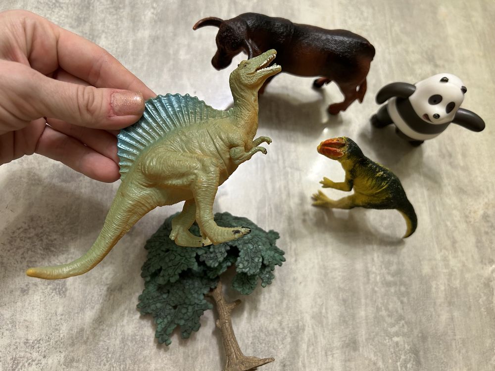 Игрушки животные: бык, панда, динозавр, дерево