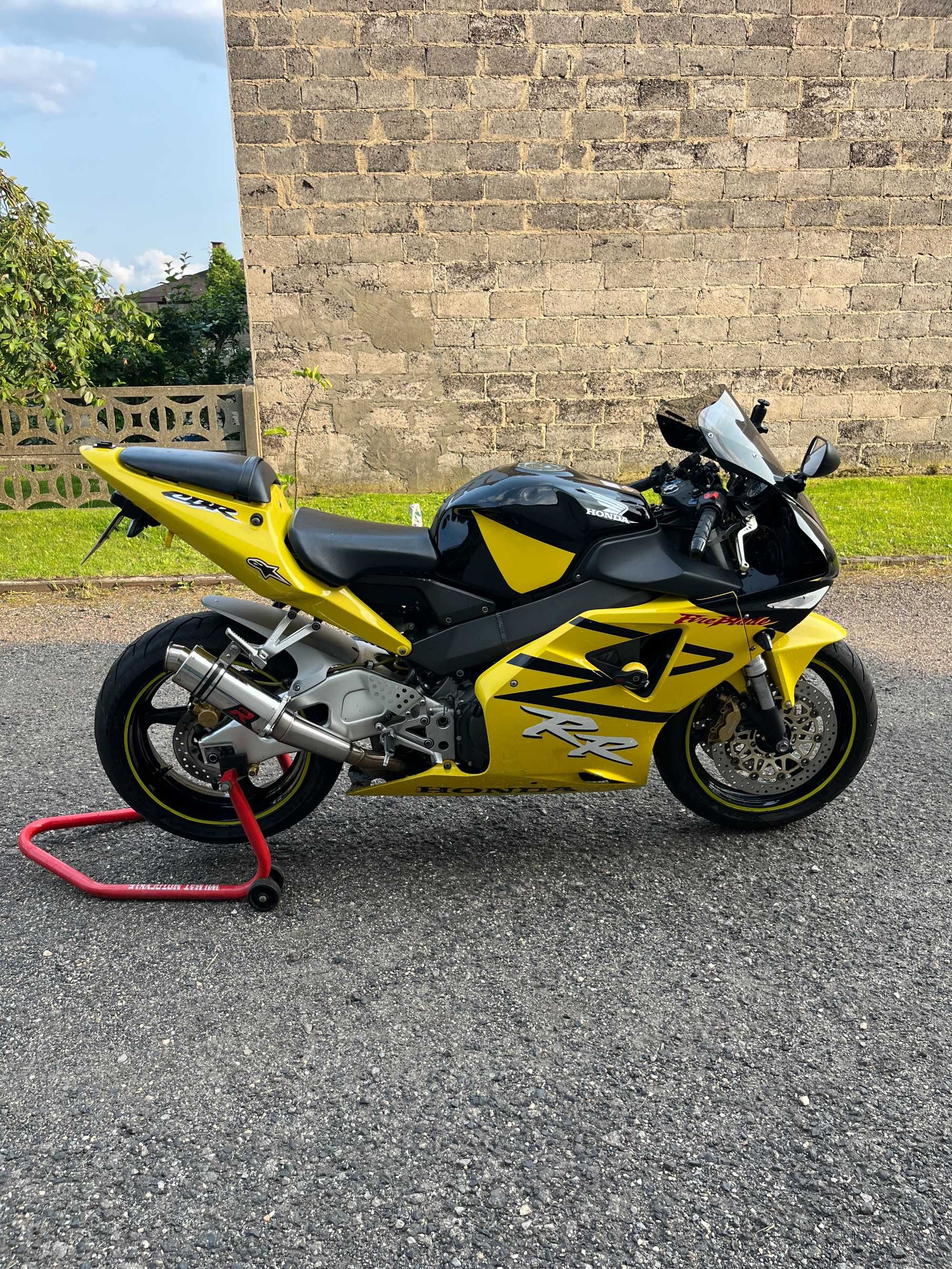 Honda CBR 954RR 2004r. stan bardzo dobry doinwestowana !