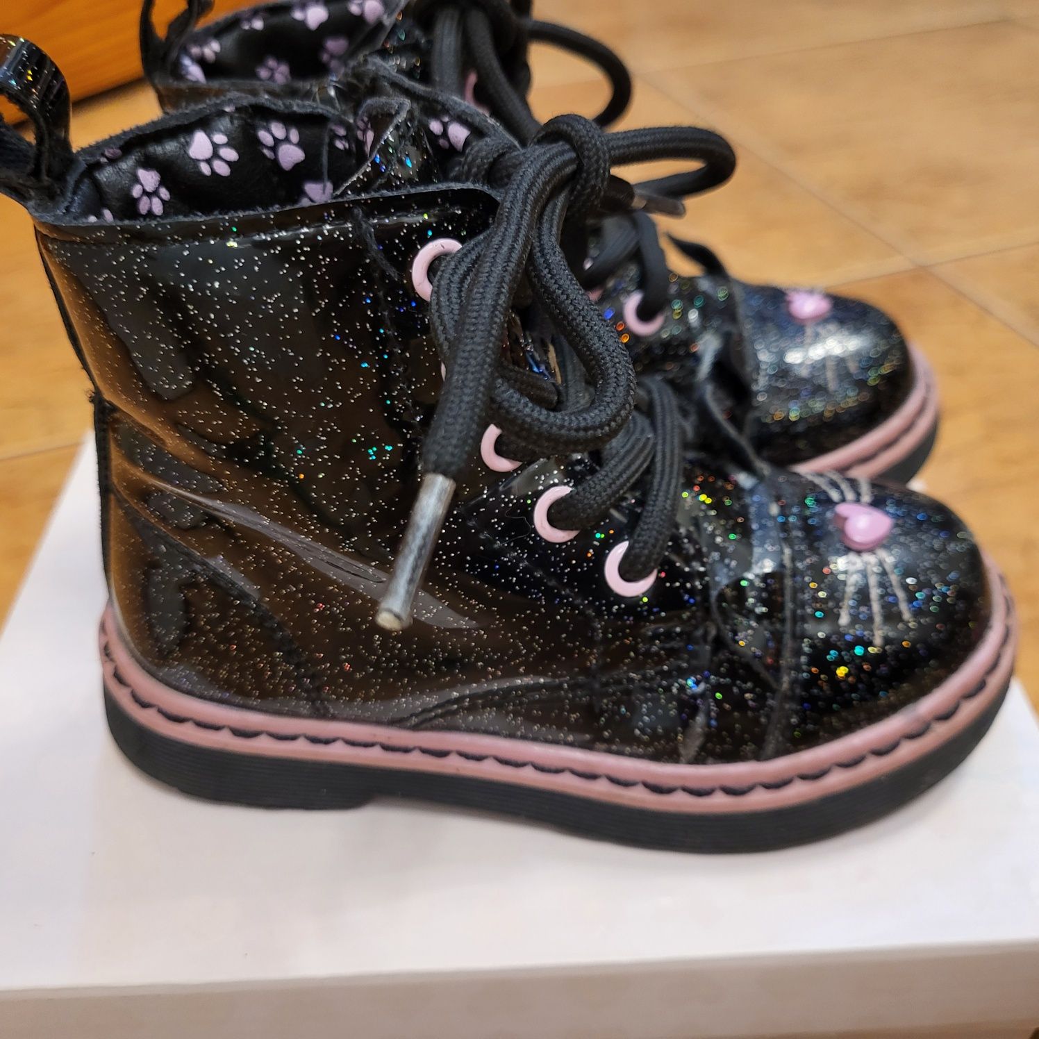 Buty zimowe  kozaki trzewiki  botki dla dziewczynki r 25
