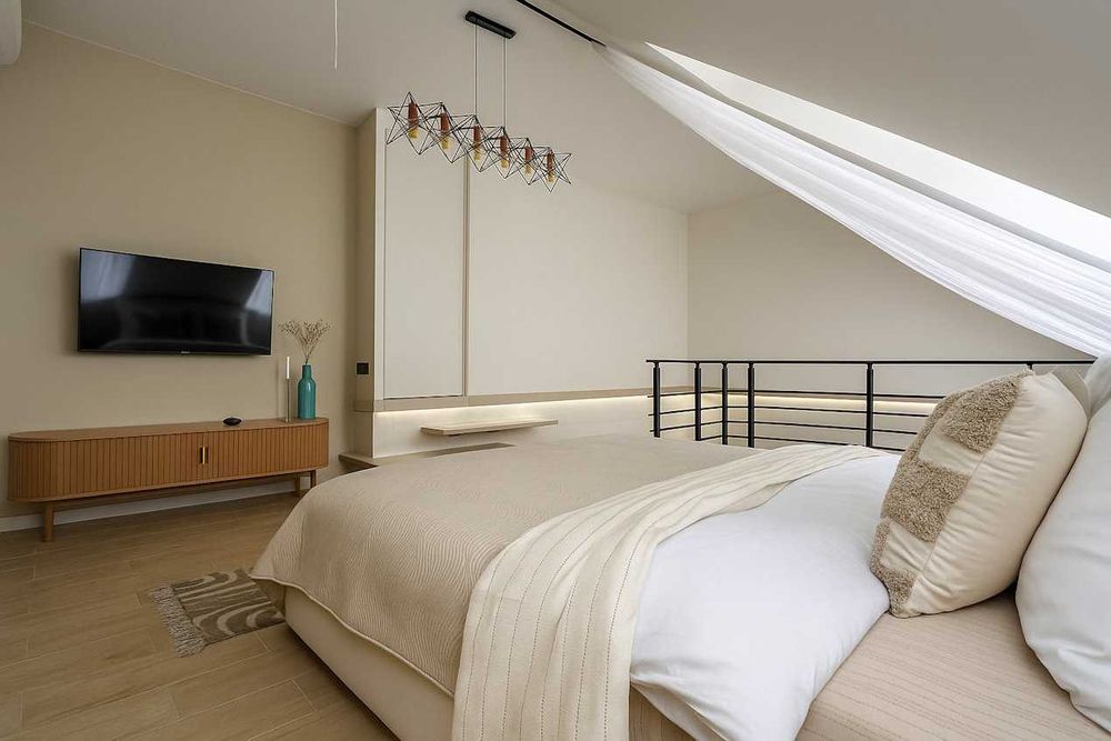 2-этажные VIP апартаменты в отдельном доме. Центр. посуточно, подобово