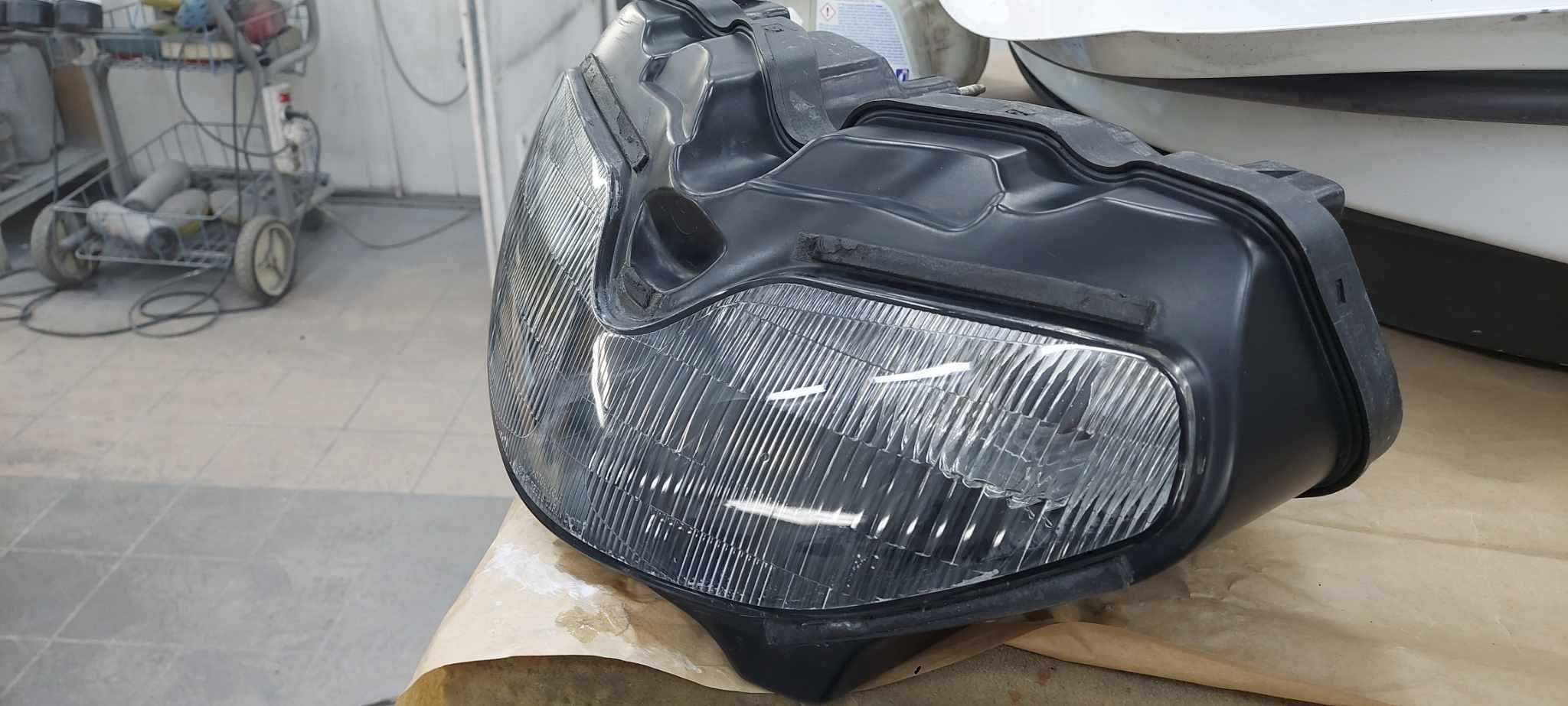 Lampa przód przednia Suzuki TL1000 R TLR TL 1000 R TL1000R