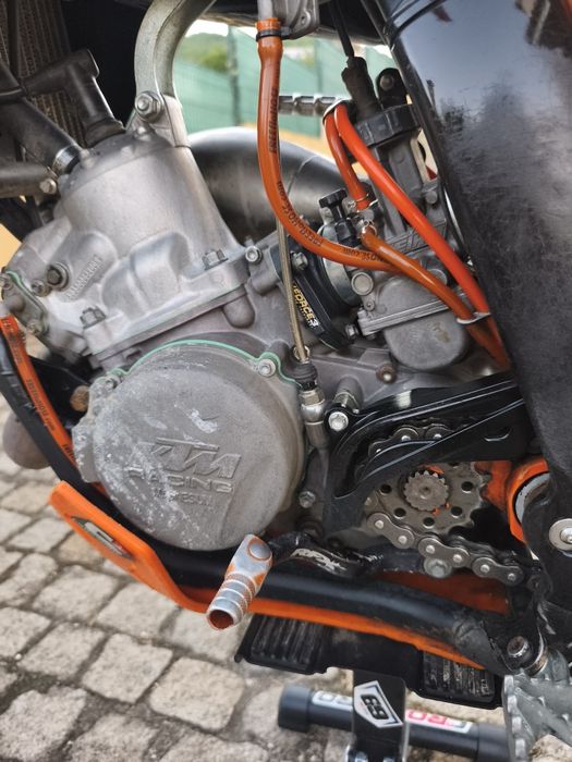 Vendo KTM 125 exc do ano 2008 (matrícula)