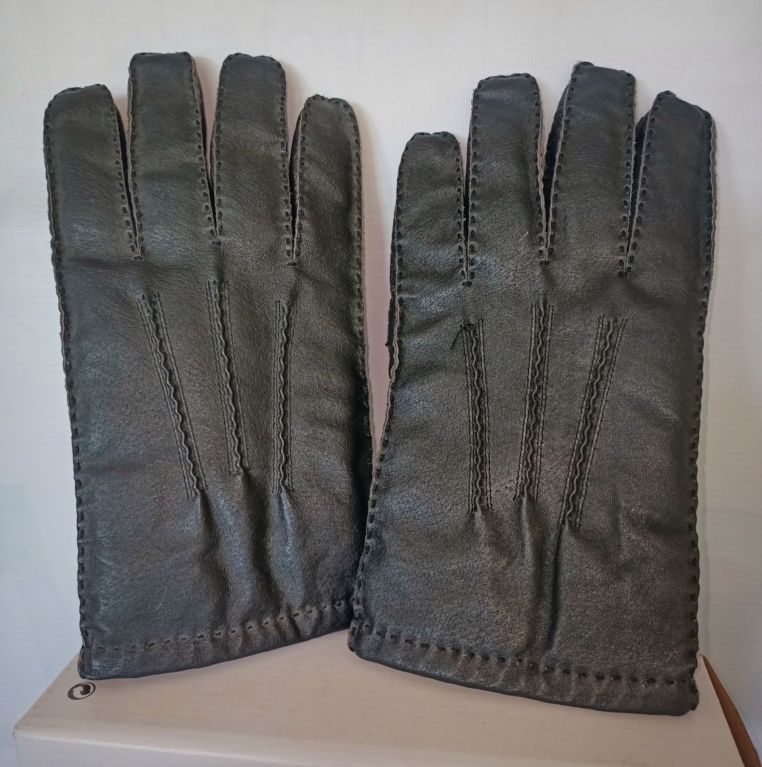 Rękawiczki skórzane eleganckie męskie r.M 26,5x13cm