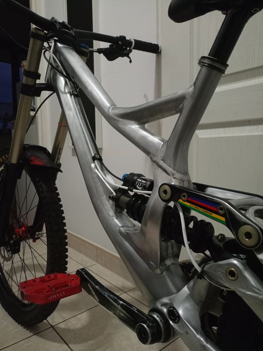 (WIELE GRATISOW) specialized demo 8 2011