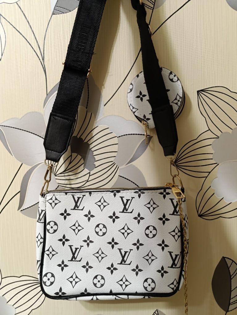Сумка Louis Vuitton і бежева сумка
