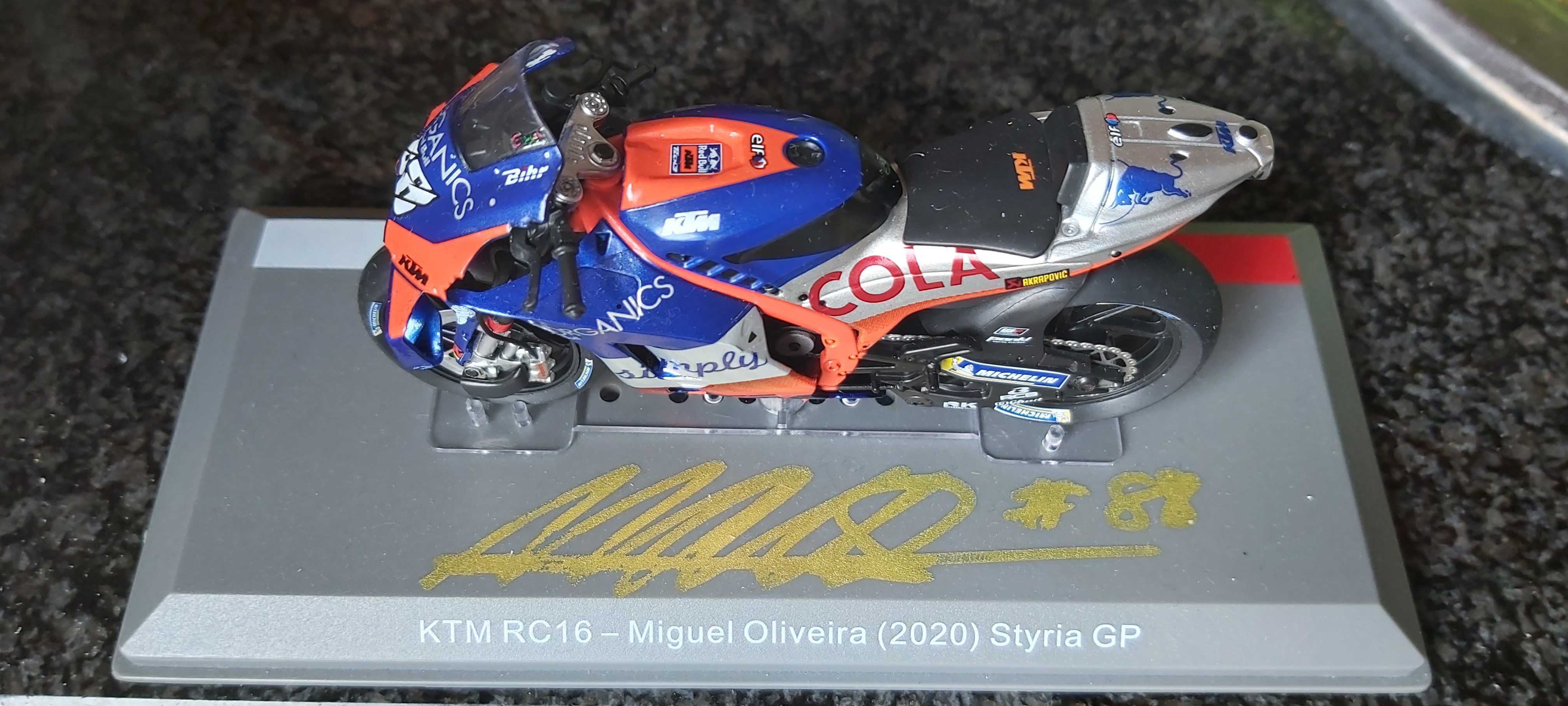 Moto Miguel Oliveira autografada pelo próprio