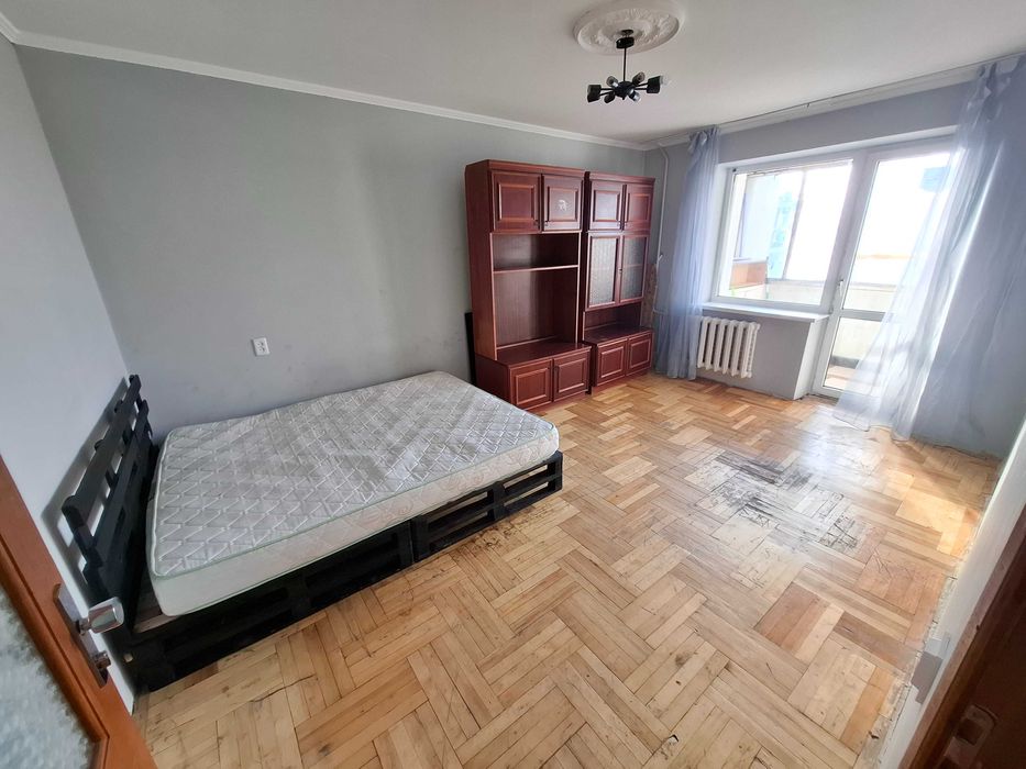 Оренда 3 кім. квартири, вул. Пасічна 104.