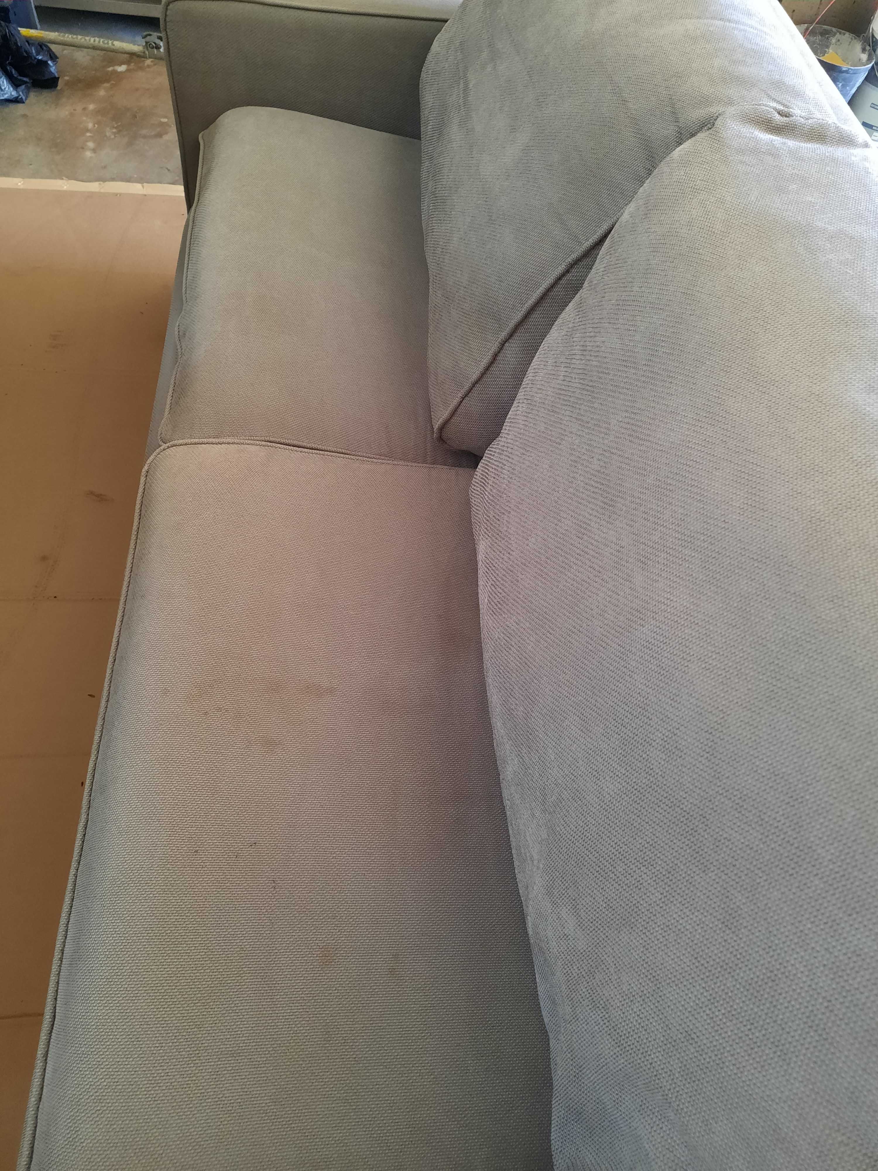Sofá de 2 lugares