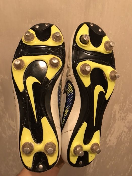 Wkręty/Korki Nike tiempo 40 26CM