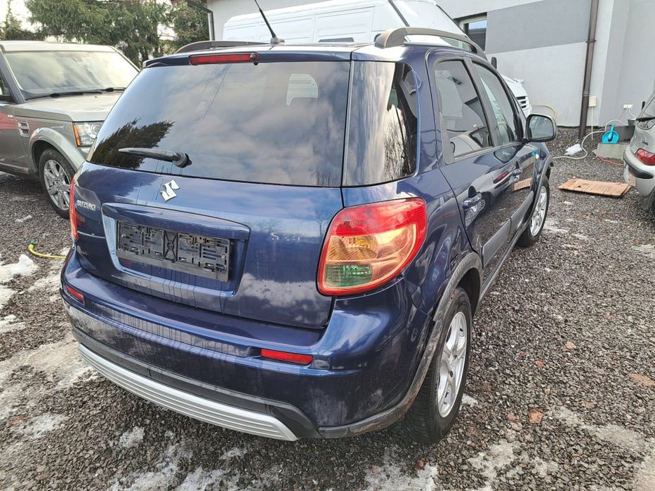 Suzuki Sx4 1.6 benzyna uszkodzony pali jezdzi