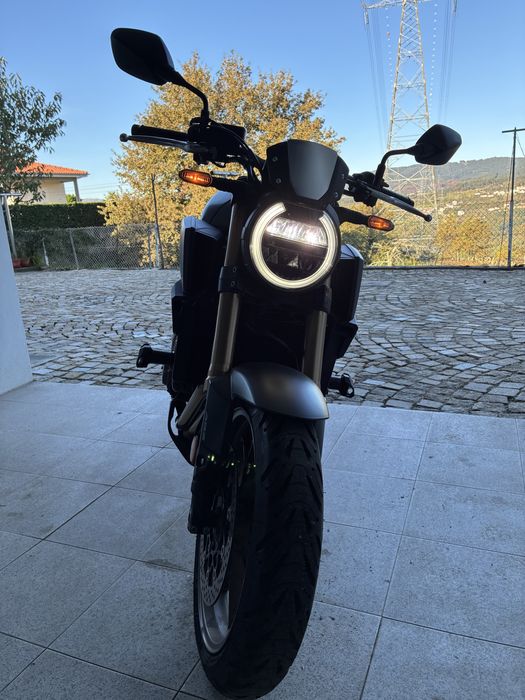 Honda CB650R 2023 70kw