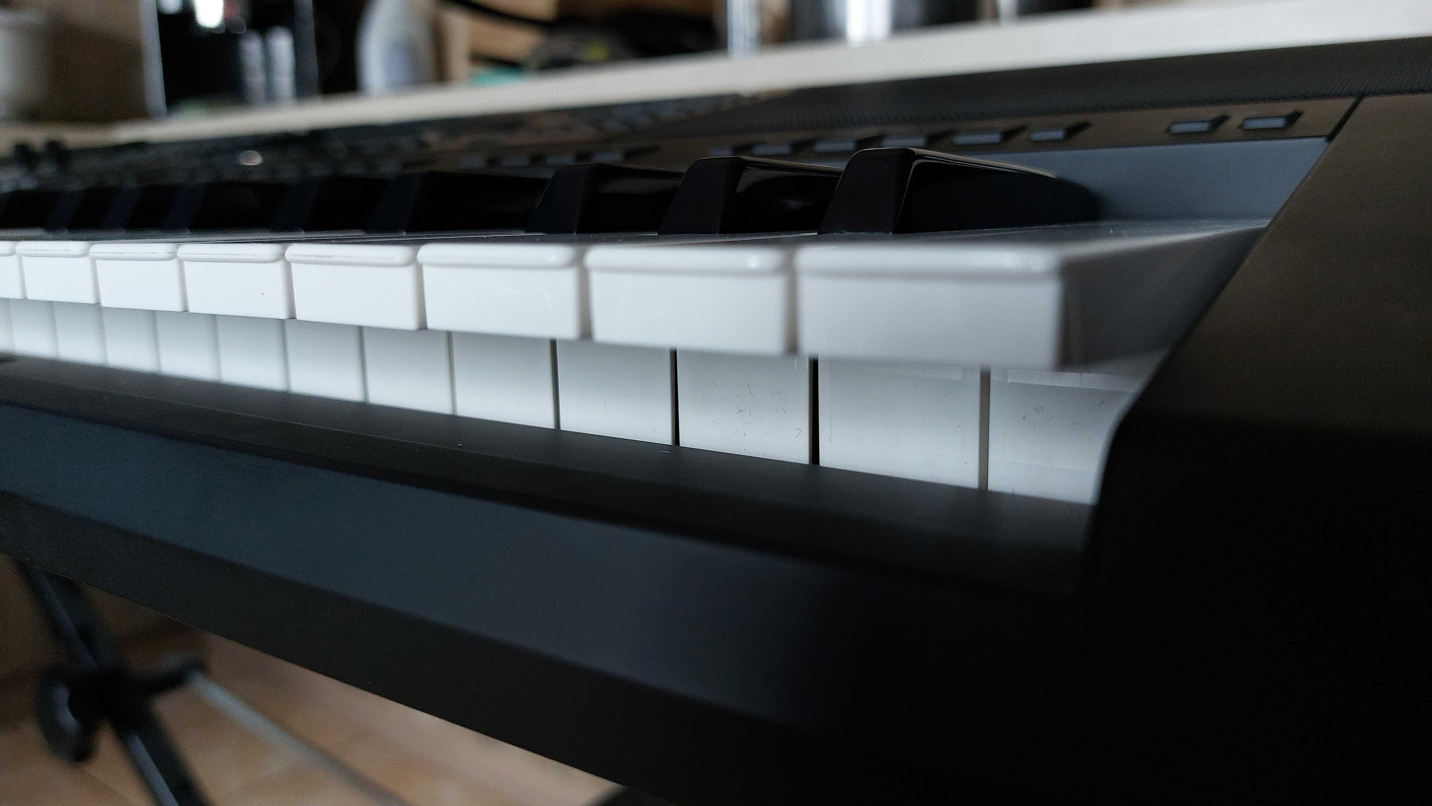 Keyboard Yamaha PSR SX 900 stan jak nowy