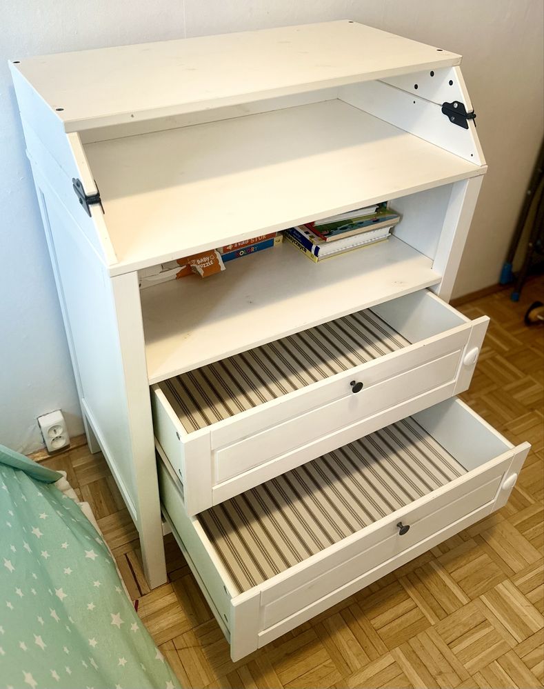Komoda z przewijakiem Sundvik + przewijak i przescieradełka