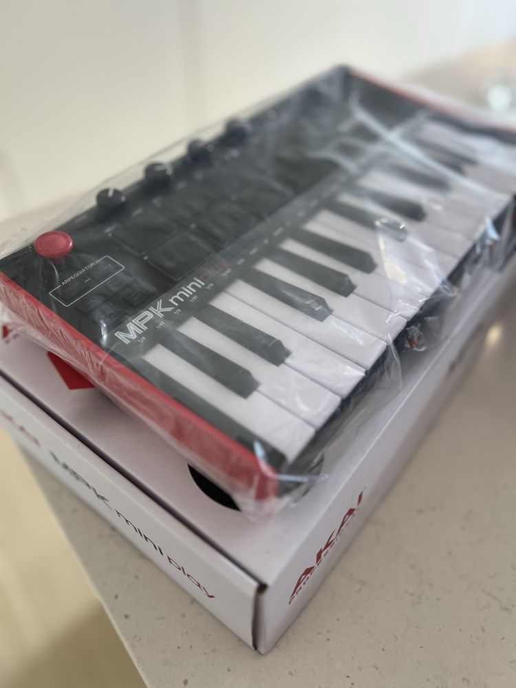 MPK Mini Play 3 Akai - *Como Novo