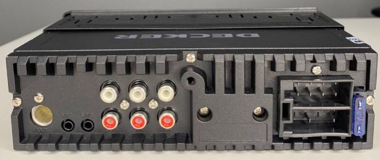 Автомагнитола Decker MDR-124 BT (процессорная)