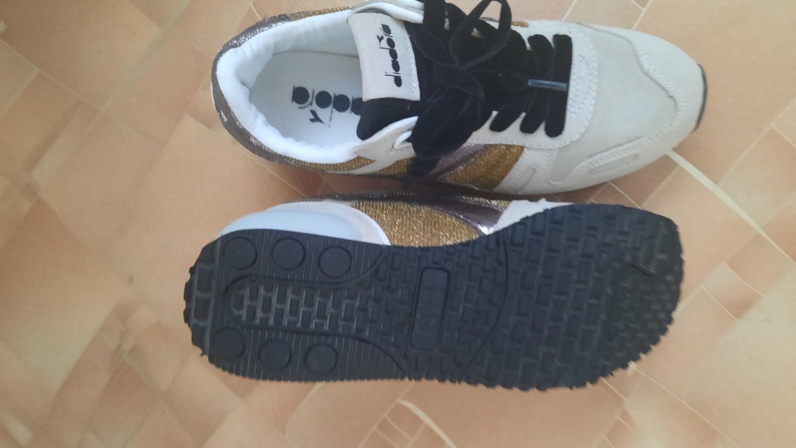 Кросівки diadora оригінал