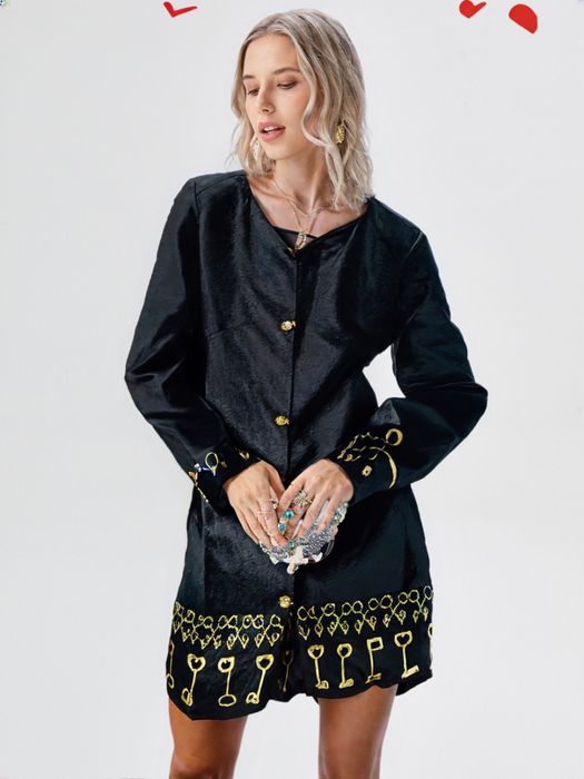 Піджак чорний з ключами, тренч, сукня-піджак