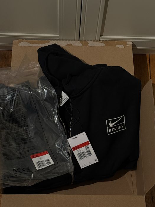 Nowa Nike x Stüssy zip hoodie 2025