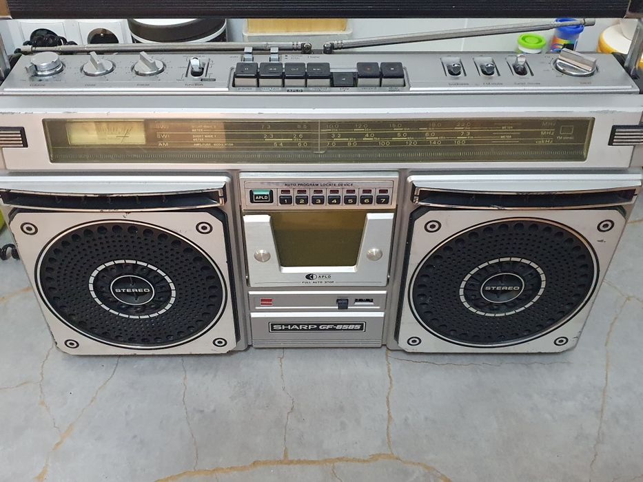 Radiomagnetofon Sharp gf 8585 vintage