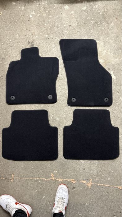 Nowe dywaniki welurowe czarne VW Volkswagen Passat B8 Oryginalne
