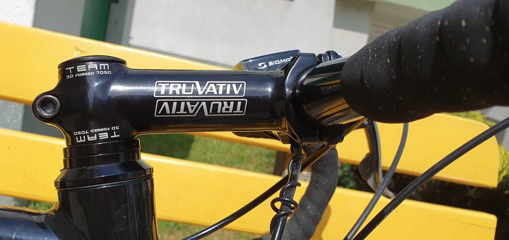 Rower szosowy aluminiowy Racing stan idealny