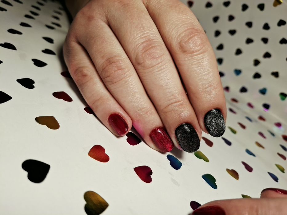 Манікюр та педикюр