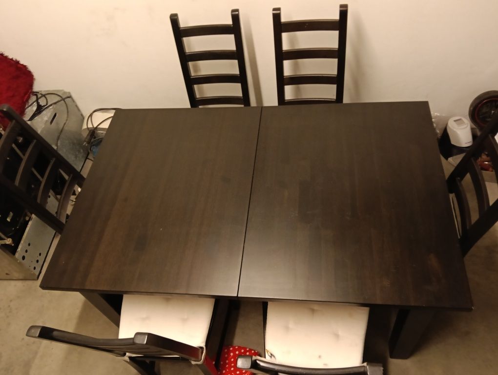Mesa de cozinha com 6 cadeiras de aumentar o máximo fica com 180