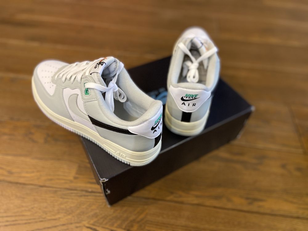 Оригінал! Nike Air Force 1 07 LV8. Р: 43 (27.5 см) кросівки